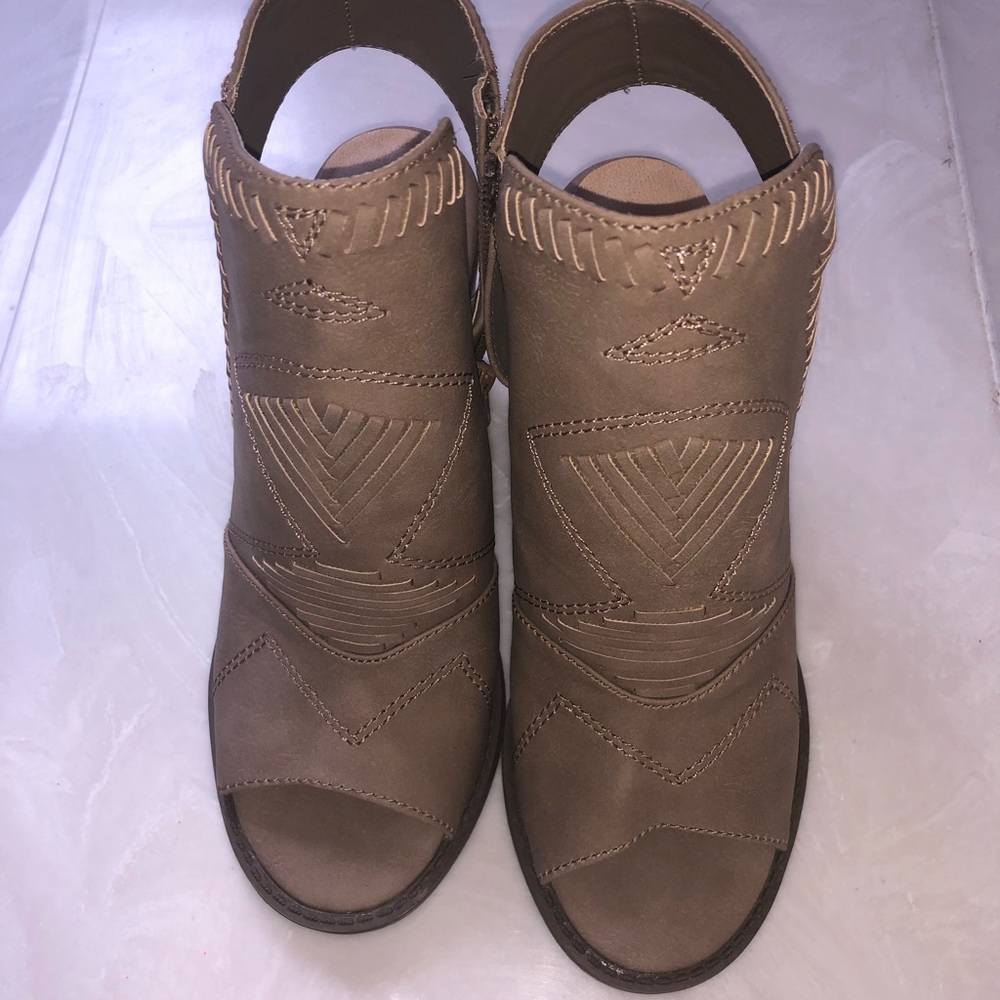 David Aaron Open Toe Booties - image 5